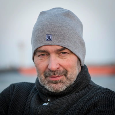 Feine Mütze glatt