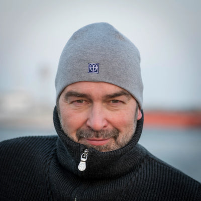 Feine Mütze glatt