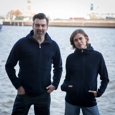 Jacke leicht mit Kapuze