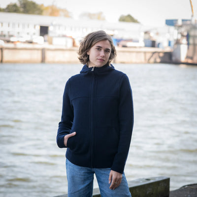 Jacke leicht mit Kapuze